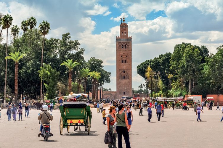 moroccan berbers roaming, tour from marrakech to agafay desert